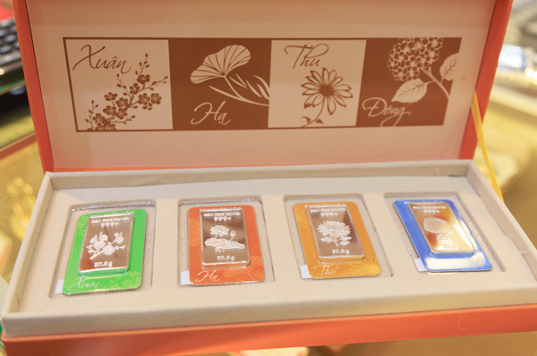 TUYỆT TÁC BỐN MÙA: KHI BẠC TINH KHÔI NỞ HOA TRÊN TAY BẠN