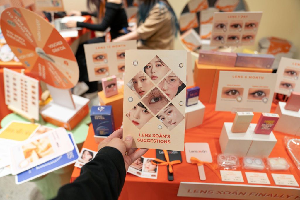 Lens Xoắn tại các hội chợ pop-up