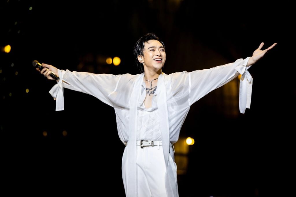 SOOBIN biểu diễn tại concert All-Rounder Hà Nội