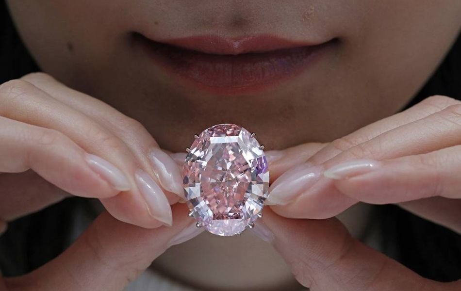 các công ty Ấn Độ ưu tiên kim cương thô từ Nga