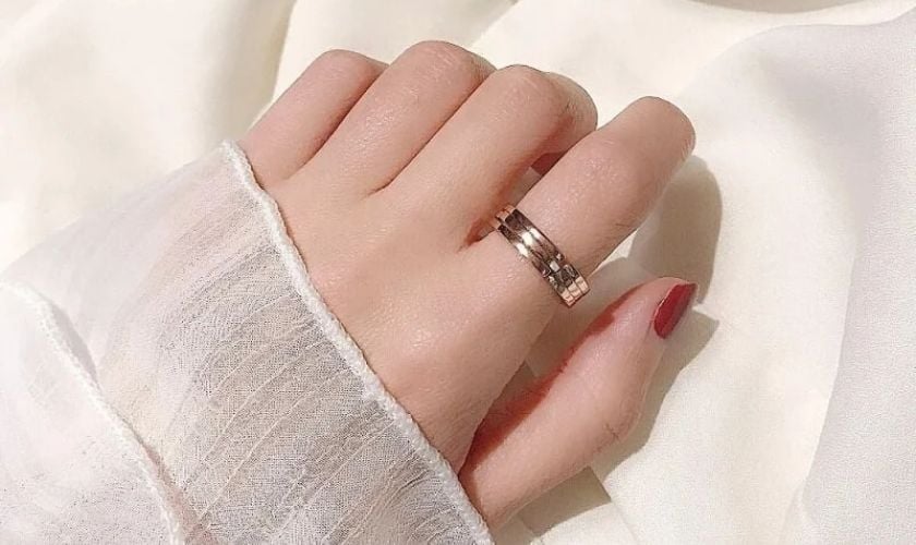 Vì sao nên đeo nhẫn vàng