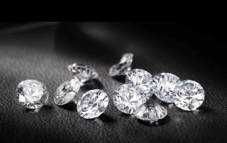 Yếu tố quyết định giá kim cương 4 ly 3