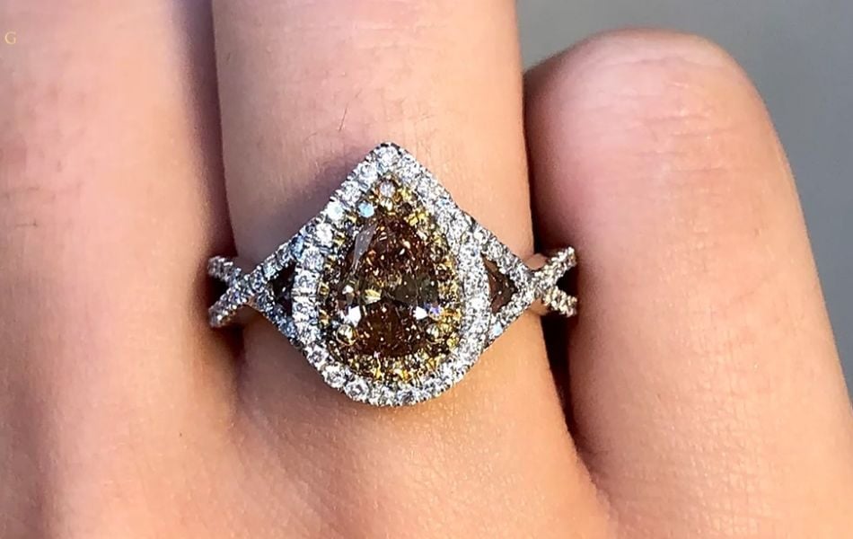 Sự lên ngôi của kim cương màu nâu bắt nguồn từ vẻ đẹp khác biệt, mang tính cá nhân hóa cao và mức giá dễ tiếp cận