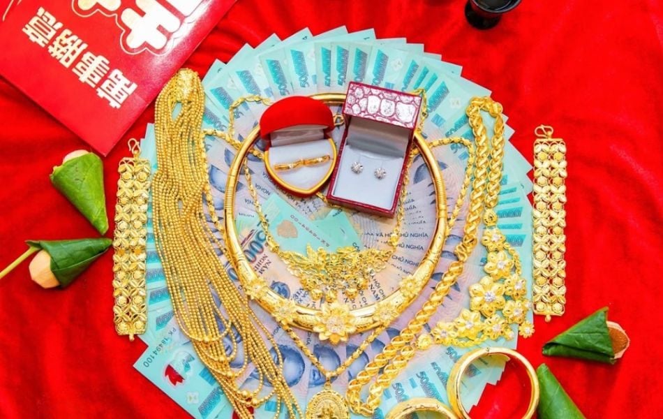 Trang sức cưới là sính lễ quan trọng trong ngày cưới