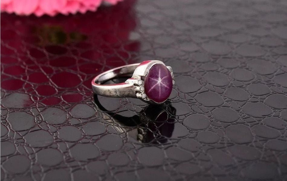 Nhẫn đá ruby sao nữ vàng trắng đẳng cấp