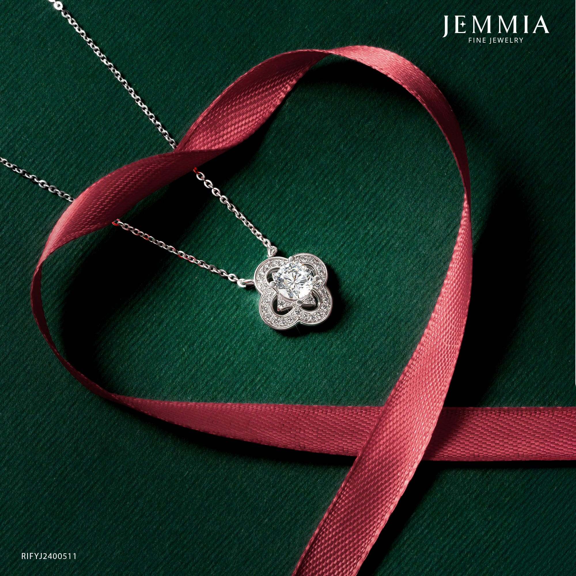 Lý giải ý nghĩa của việc đeo mặt dây chuyền hợp mệnh