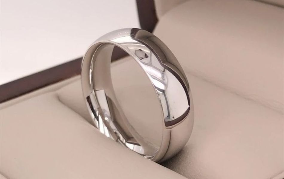 Xu hướng nhẫn nam trơn 2026