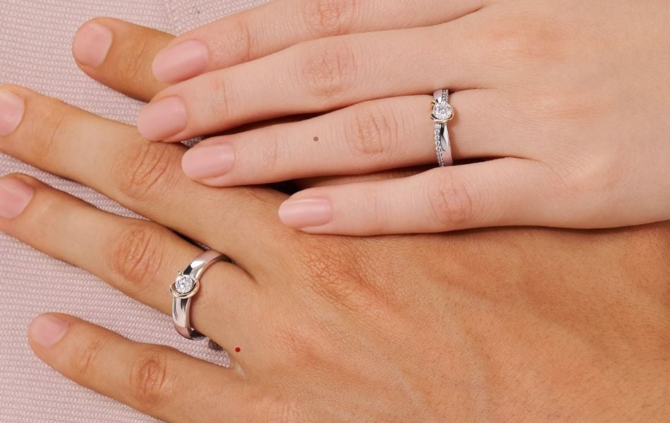 Nốt ruồi ở ngón tay đeo nhẫn tượng trưng cho điều gì?