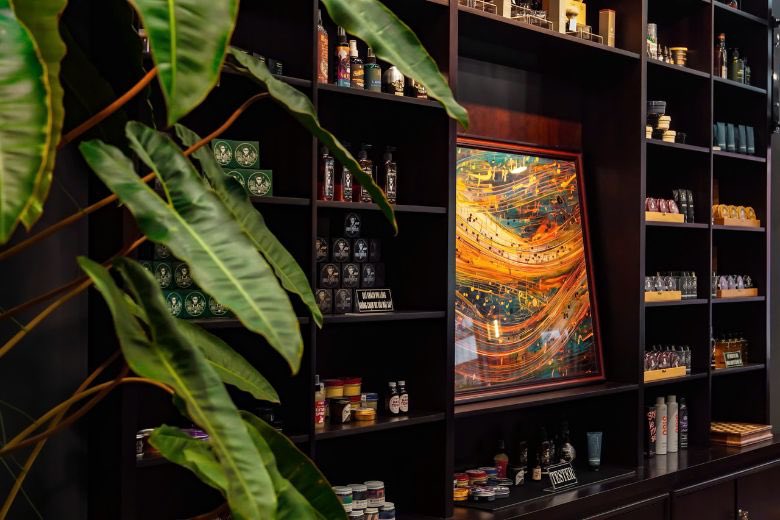 Tiệm tóc nhỏ giữa lòng Quận 3