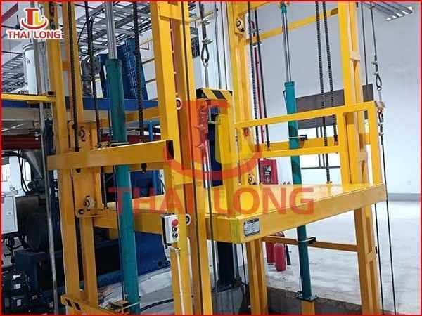 Vì sao cần kiểm định an toàn thang nâng trước khi sử dụng?