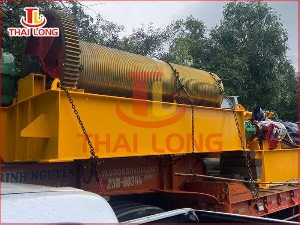 Ứng dụng của tời nâng tại cảng và khu bốc dỡ hàng hóa