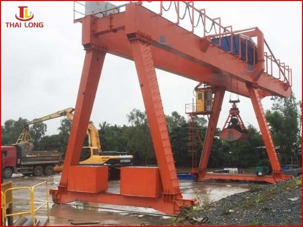 Lợi ích khi sử dụng cổng trục dầm đôi trong sản xuất công nghiệp