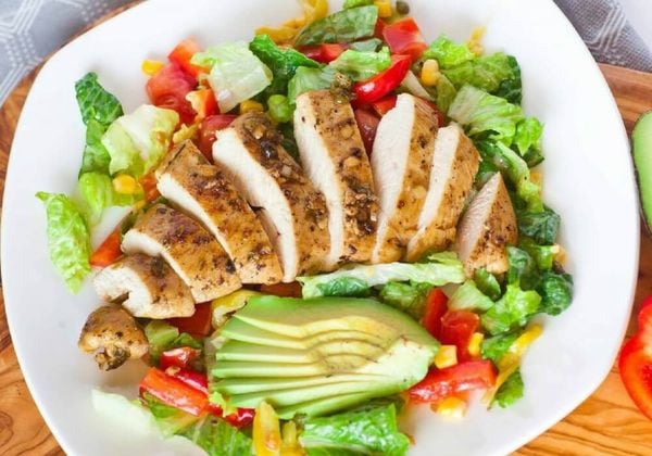 trang tri mon an tu uc ga tao cam giac tuoi mat, bat mat