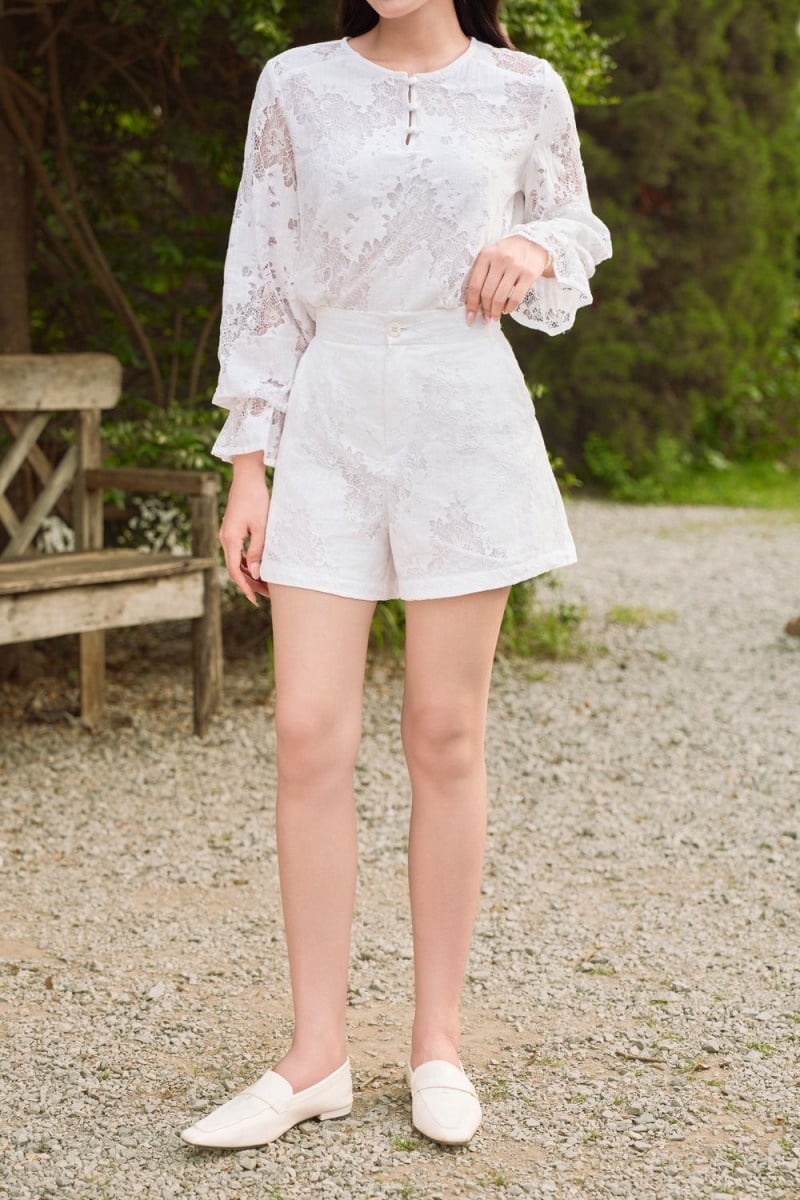 quần trắng phối với áo màu gì nữ