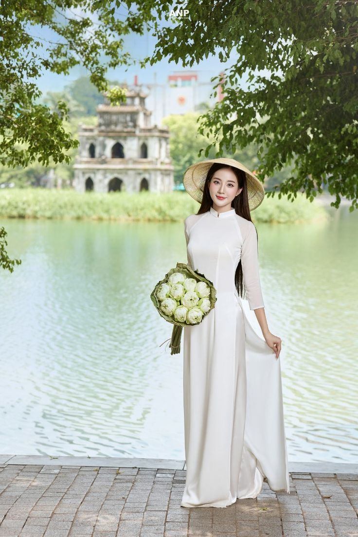 cách tạo dáng chụp ảnh ở hồ gươm