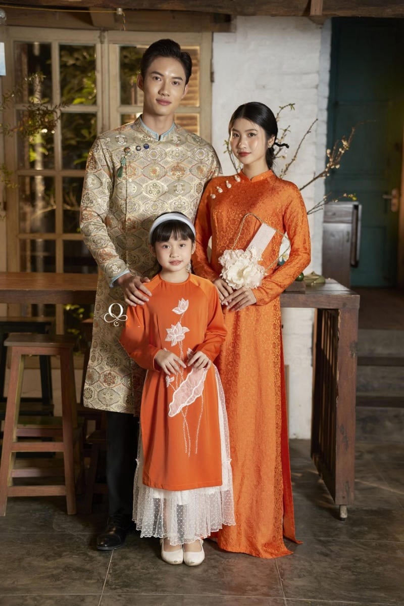 Áo dài gia đình cho những dịp Lễ, Tết sum vầy