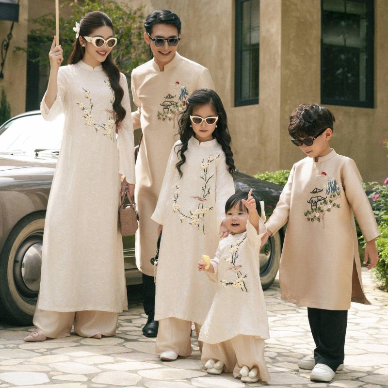 Áo dài gia đình cho những dịp Lễ, Tết sum vầy