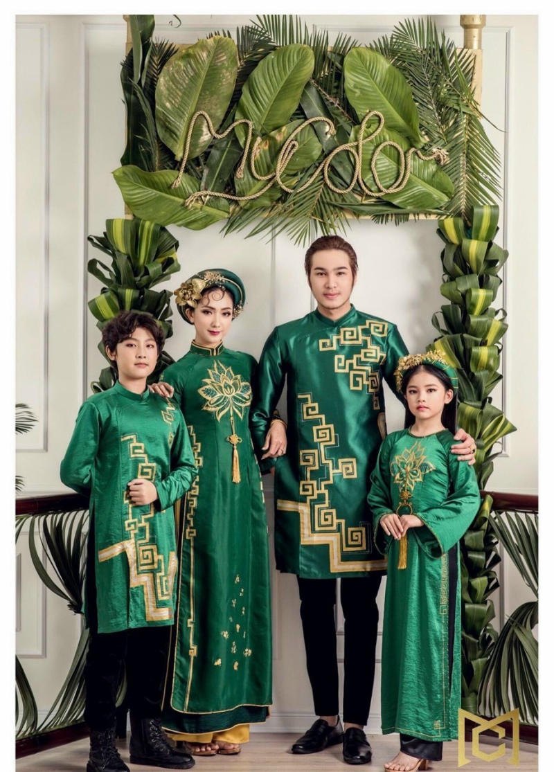 Áo dài gia đình cho những dịp Lễ, Tết sum vầy
