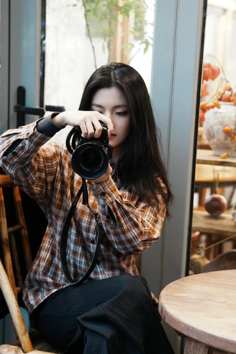 Nhiếp ảnh gia chuyên nghiệp tại quán quen