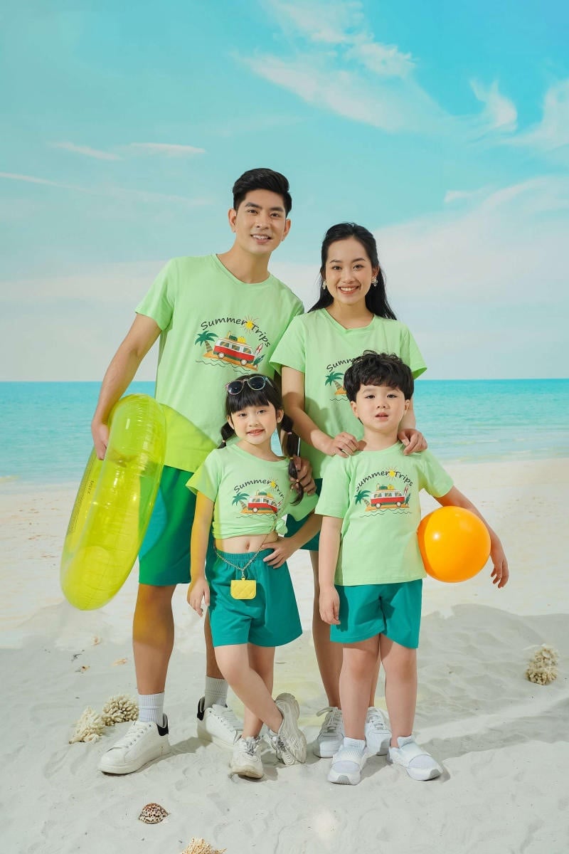 Áo gia đình đi biển