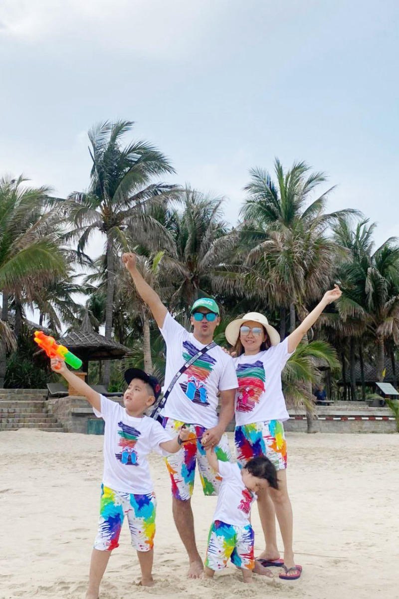 Áo gia đình đi biển