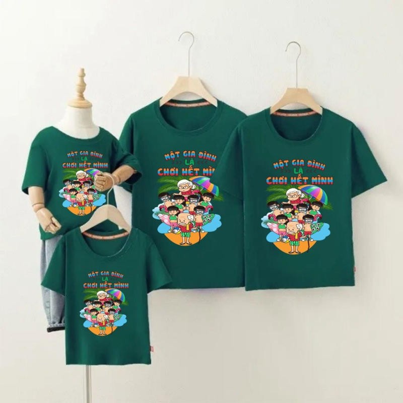 Mẫu áo gia đình in slogan và hình ảnh chibi độc đáo