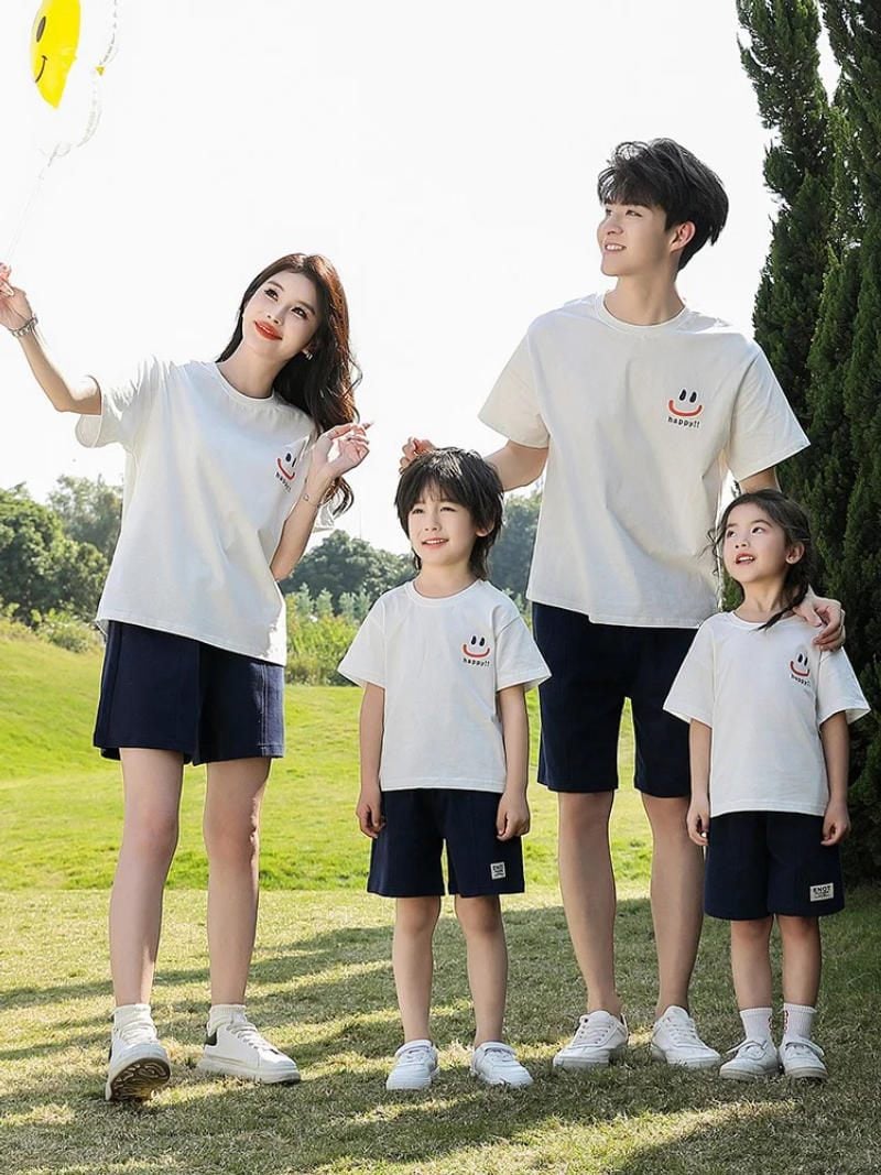 Gợi Ý Phối Đồ Sành Điệu Cùng Áo Thun Gia Đình