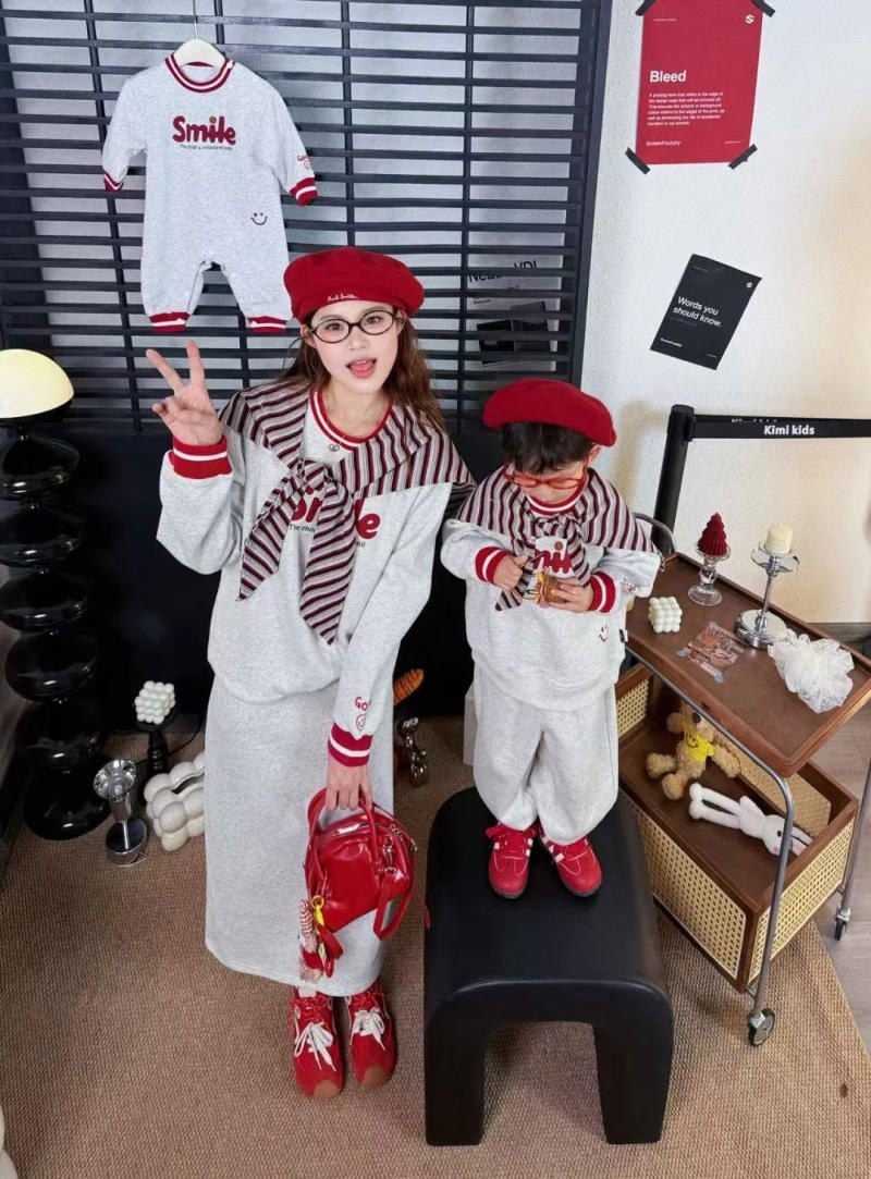 Gợi Ý Phối Đồ Sành Điệu Cùng Áo Thun Gia Đình