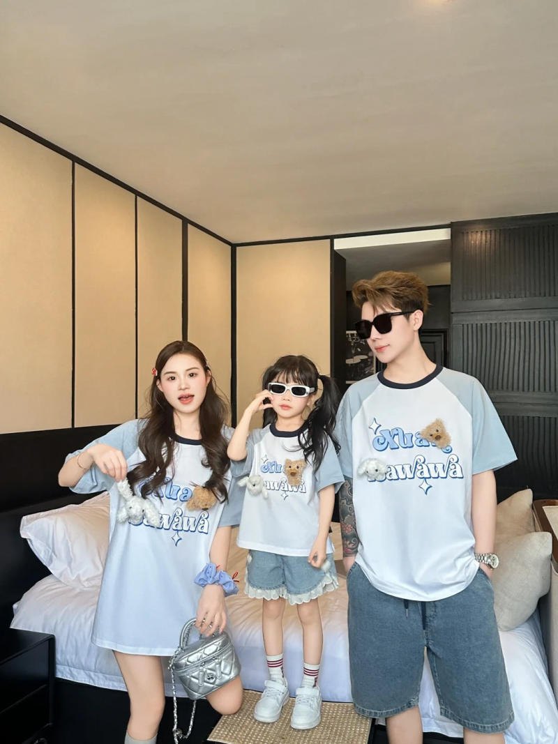 Gợi Ý Phối Đồ Sành Điệu Cùng Áo Thun Gia Đình