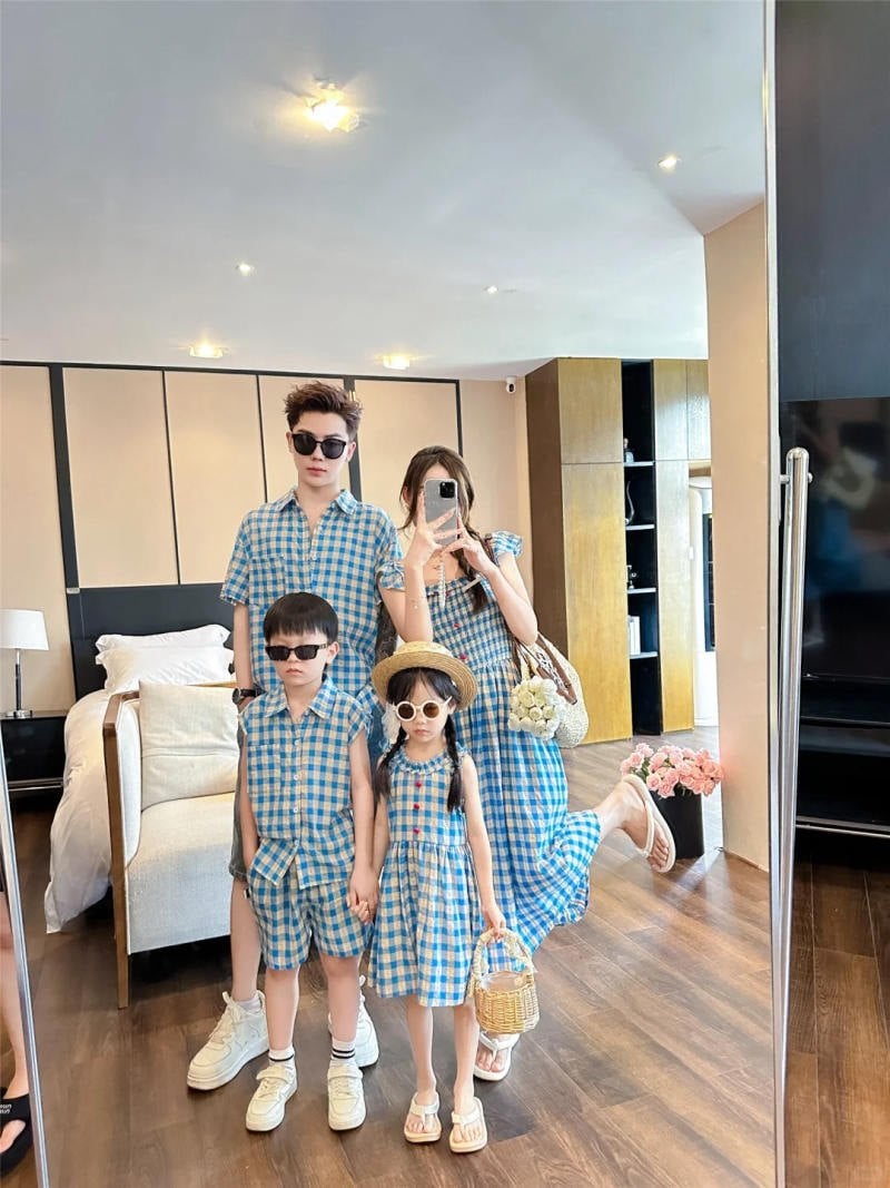 Gợi Ý Phối Đồ Sành Điệu Cùng Áo Thun Gia Đình