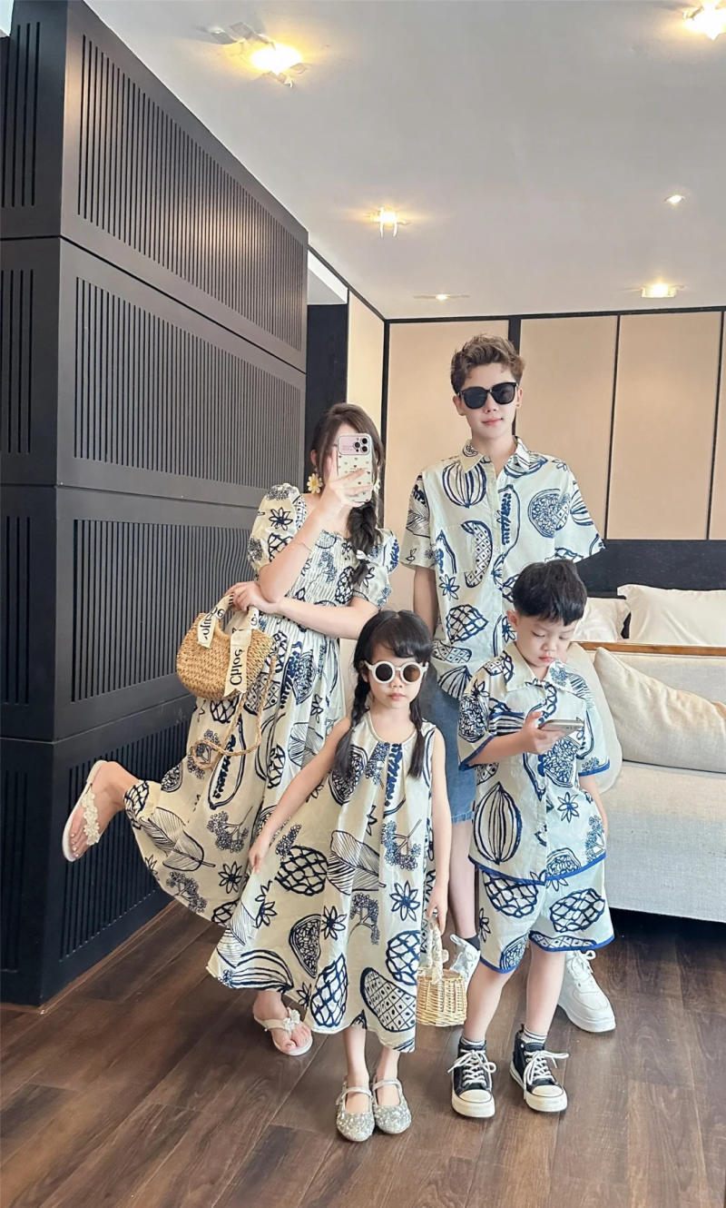 Gợi Ý Phối Đồ Sành Điệu Cùng Áo Thun Gia Đình