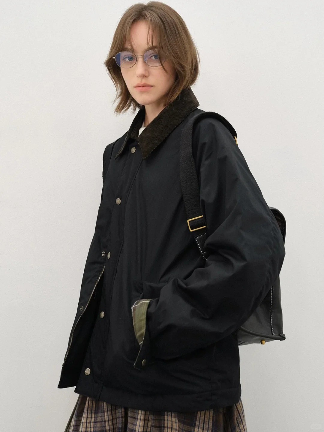 Áo khoác da cổ bẻ