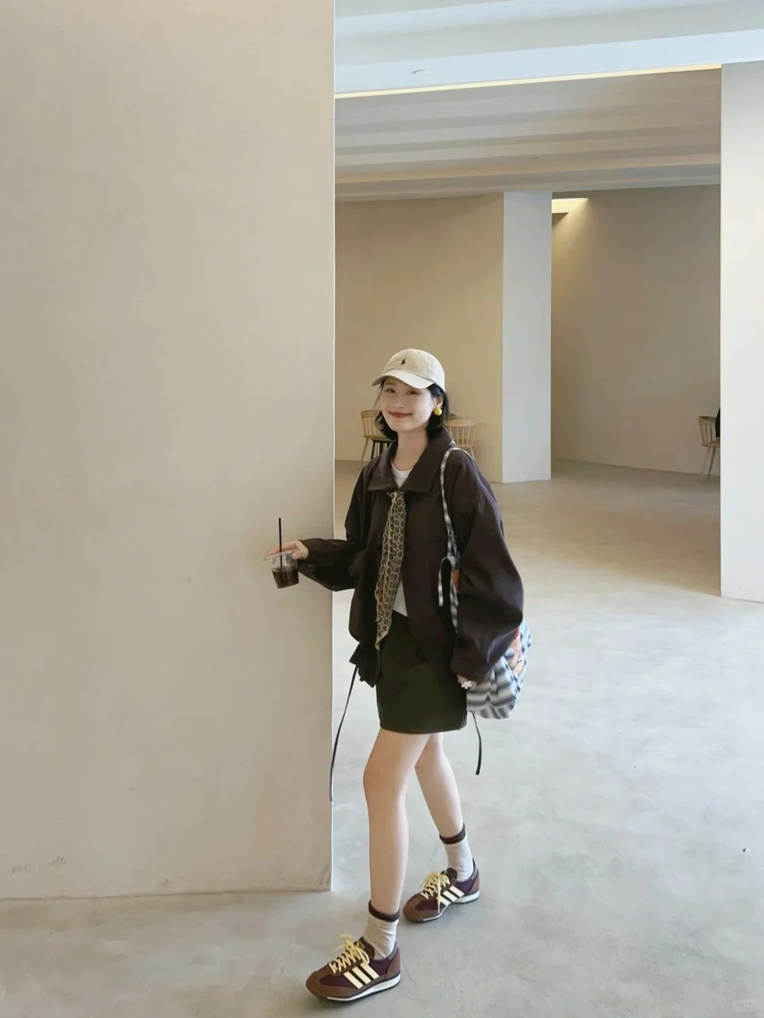 Áo khoác da cổ bẻ