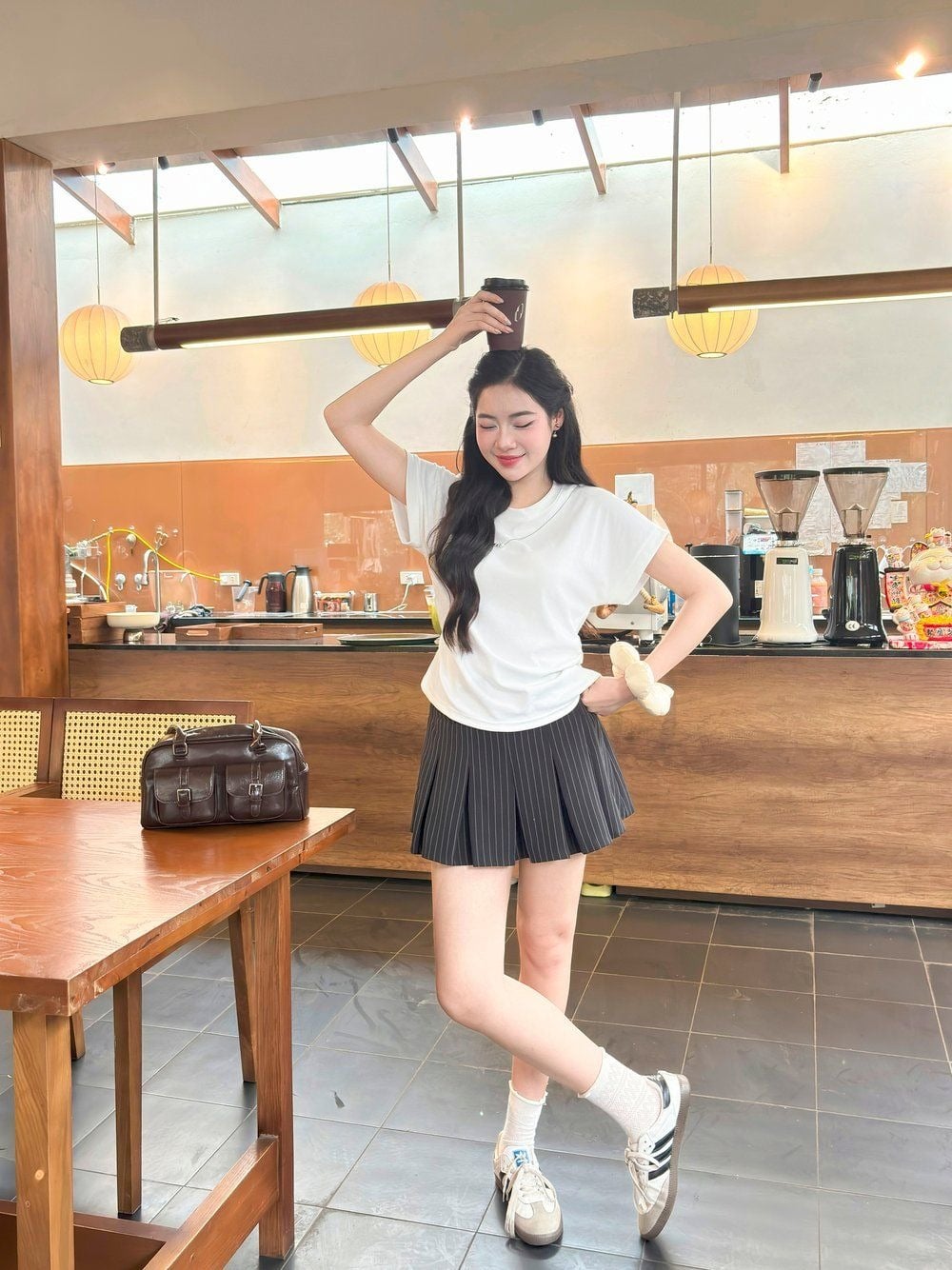 Set áo croptop và chân váy xòe