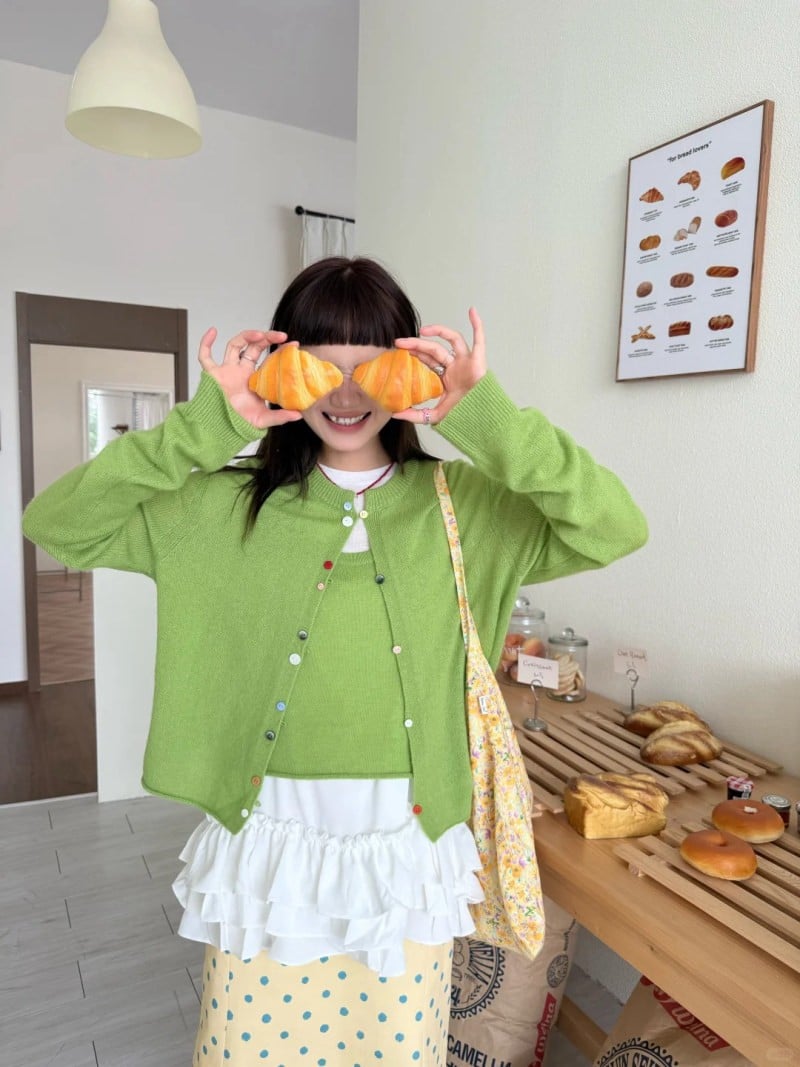 màu vàng hợp với màu gì