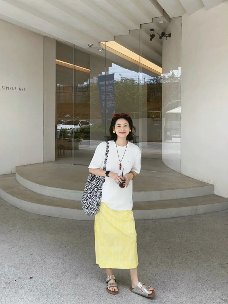 màu vàng hợp với màu gì