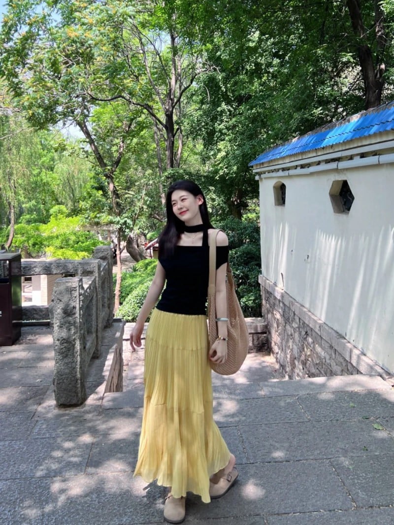 màu vàng hợp với màu gì