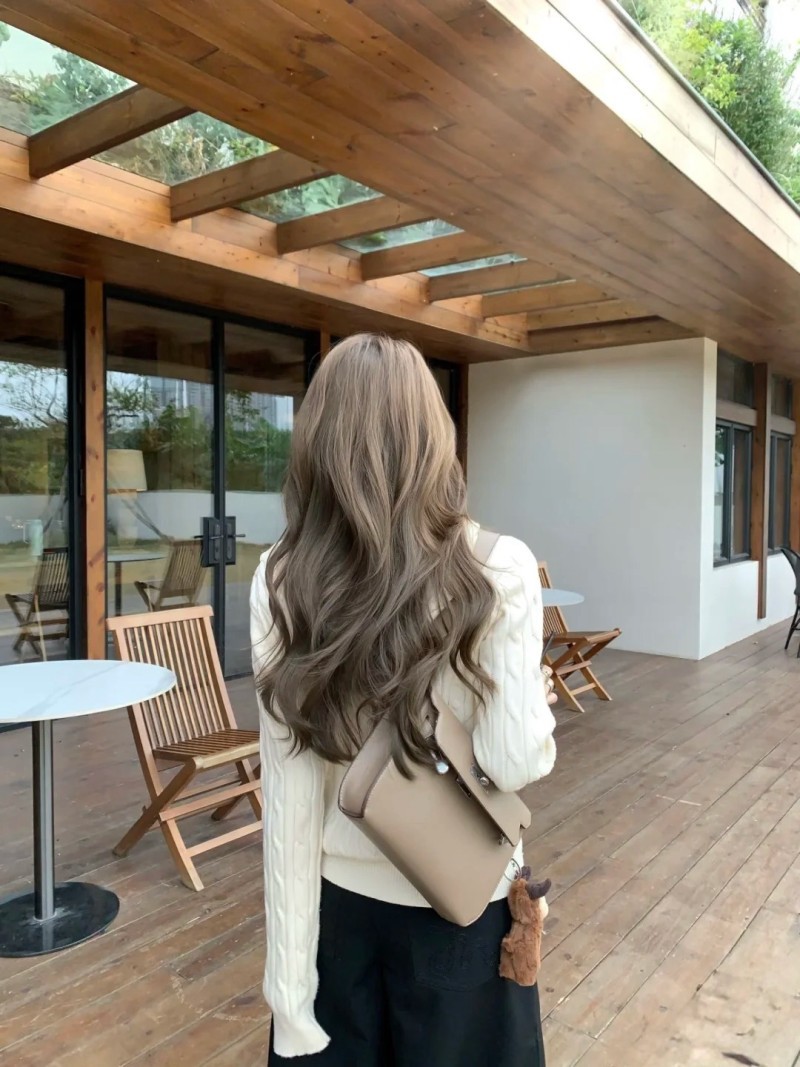 tóc màu nâu trà sữa xám khói