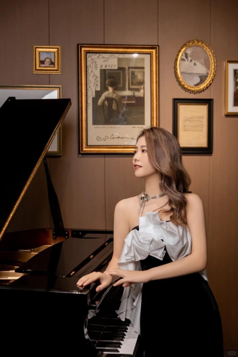 chụp ảnh với piano