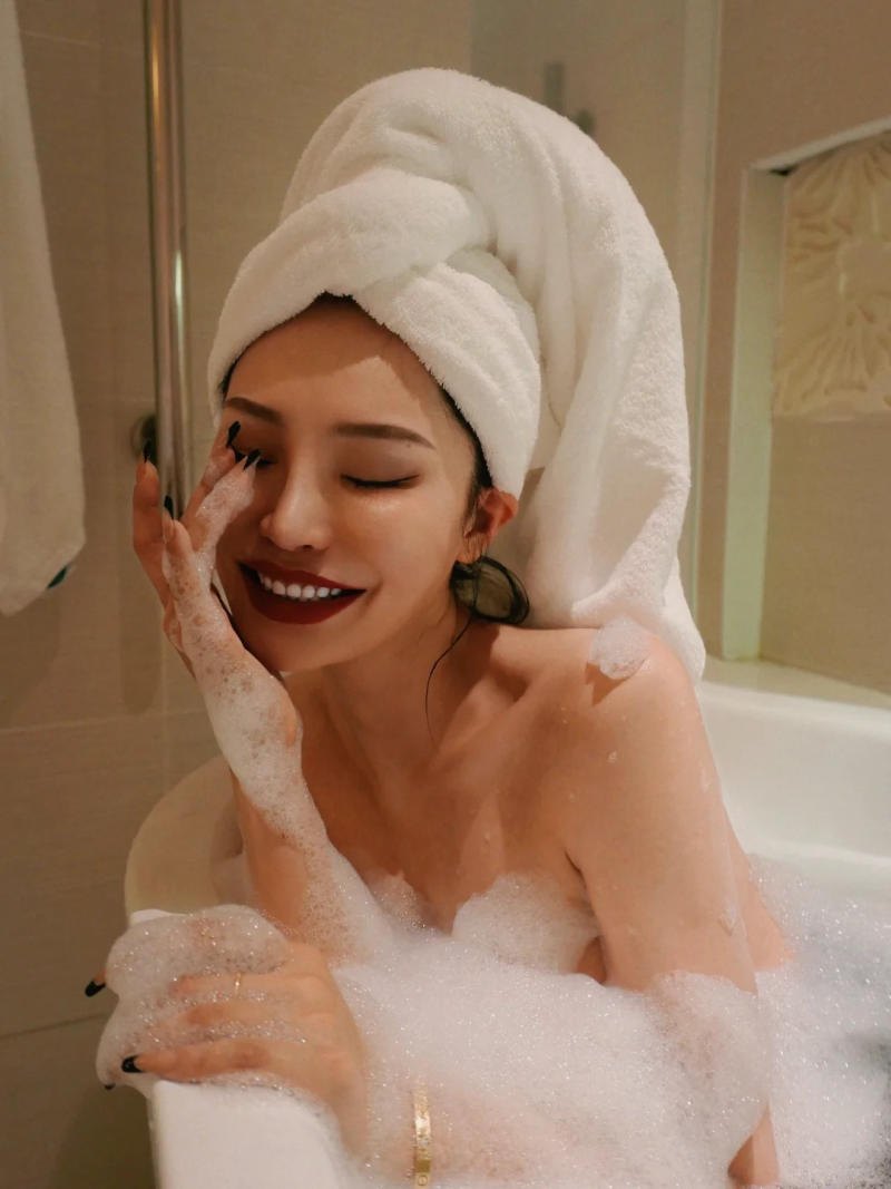 Concept Trái cây và Rượu vang