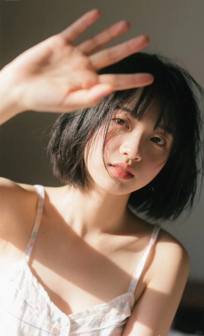 cách tạo dáng chụp ảnh dịu dàng