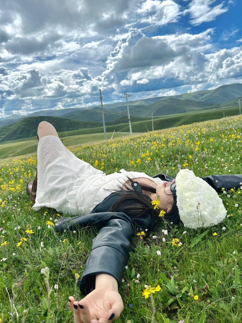 cách tạo dáng chụp ảnh dịu dàng