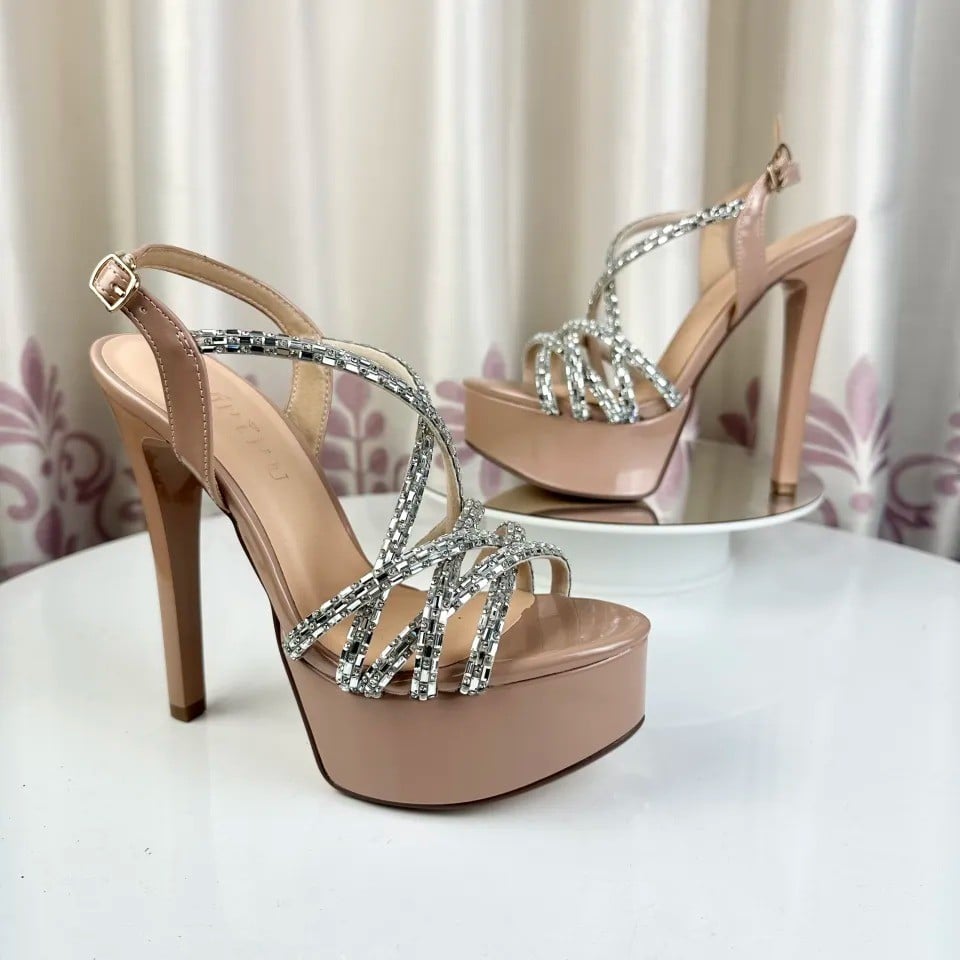 Giày đính đá/pha lê