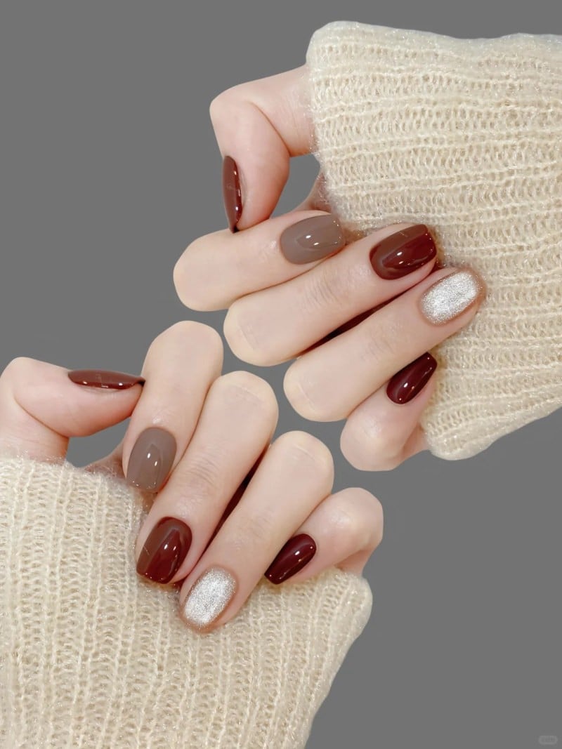 mệnh thổ sơn móng tay màu gì