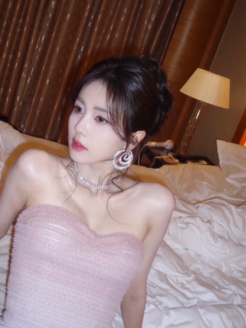 kiểu tóc đẹp đi đám cưới