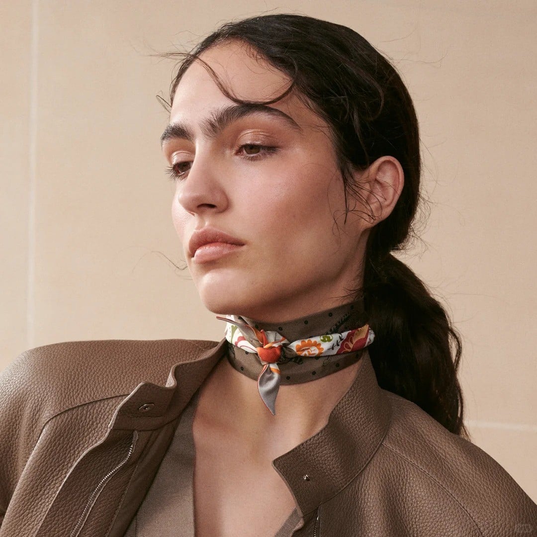 Khăn Twilly là gì?