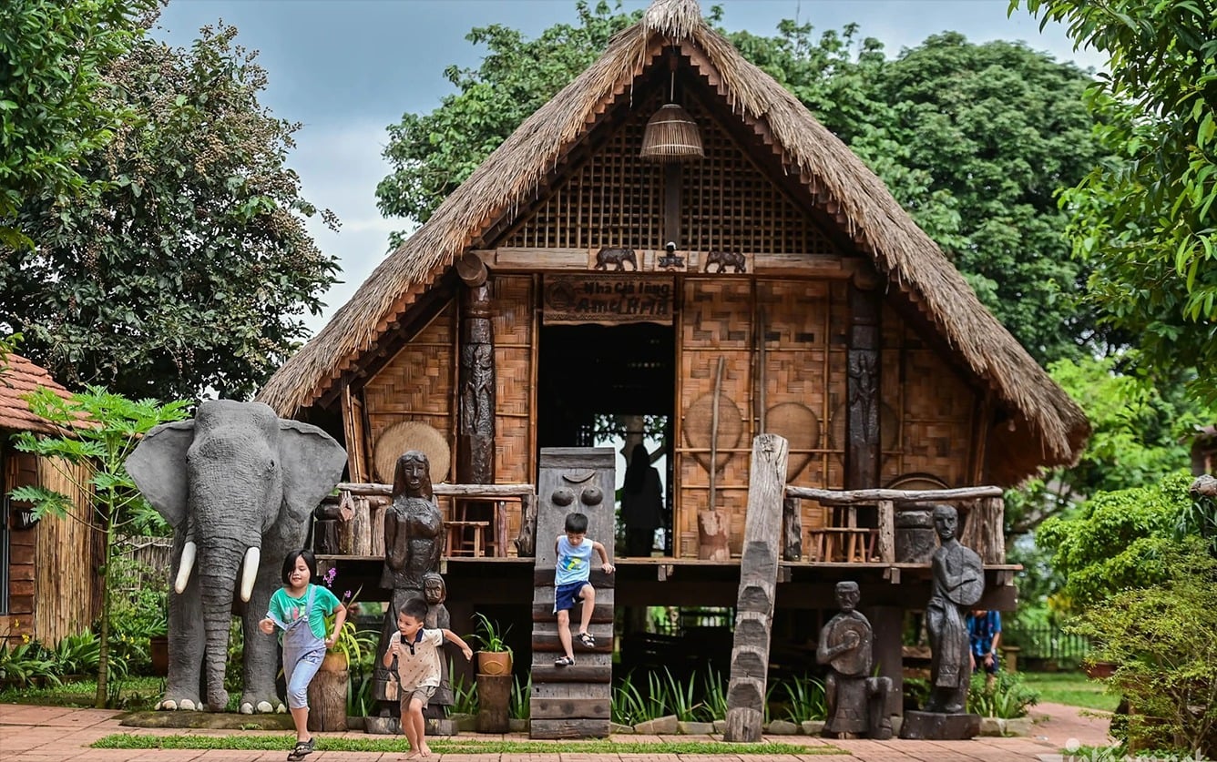 trang phục du lịch Buôn Mê Thuột