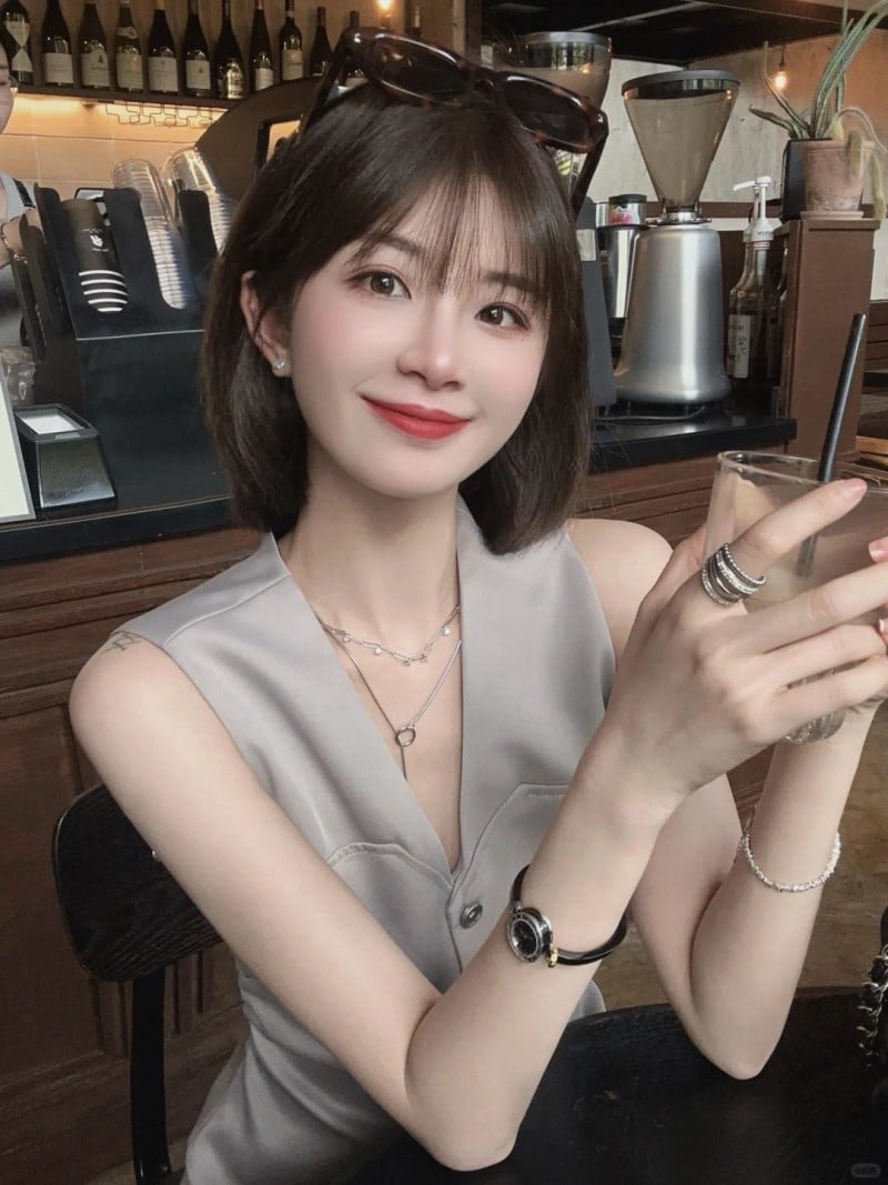 mặt tròn để tóc gì