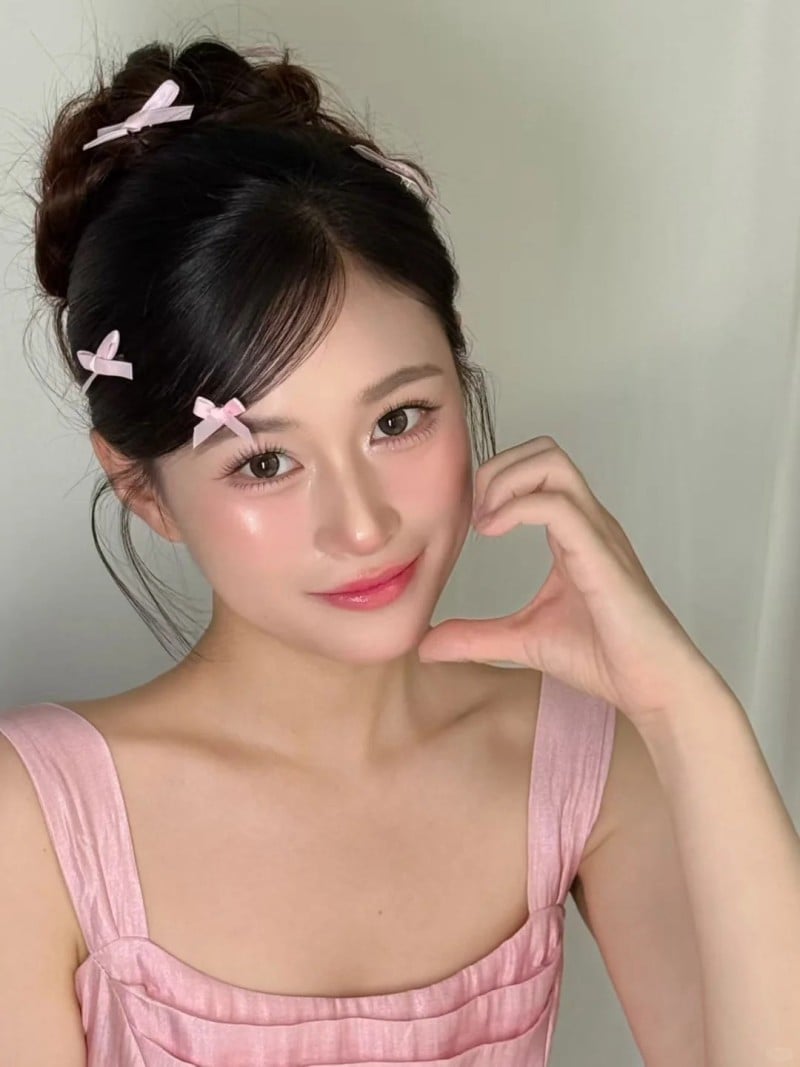 mặt tròn để tóc gì