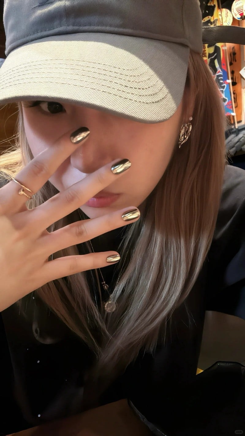 mẫu nail tráng gương